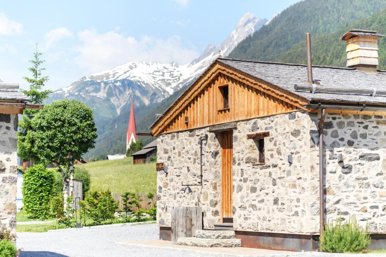 Arlberglife Ferienresort Pettneu am Arlberg Exterior photo