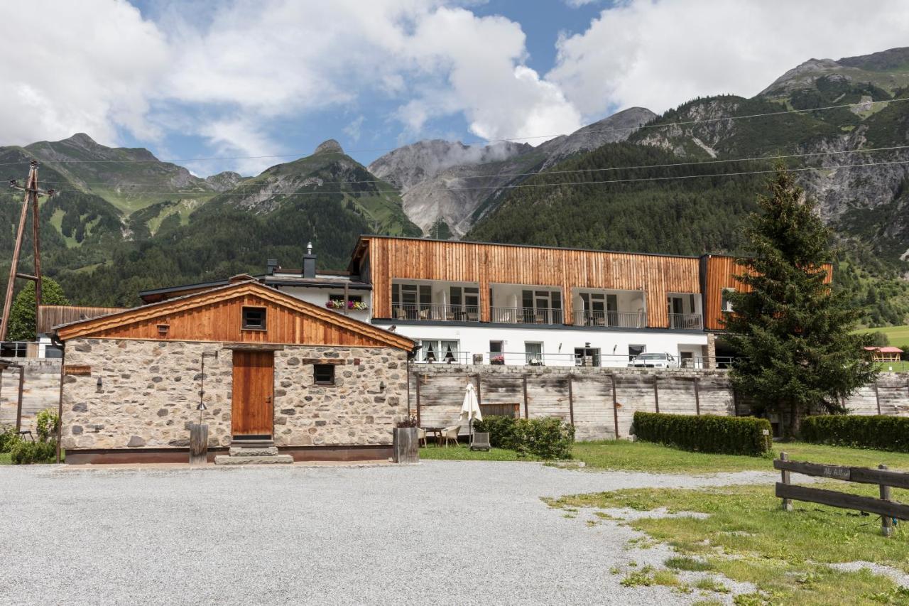 Arlberglife Ferienresort Pettneu am Arlberg Exterior photo